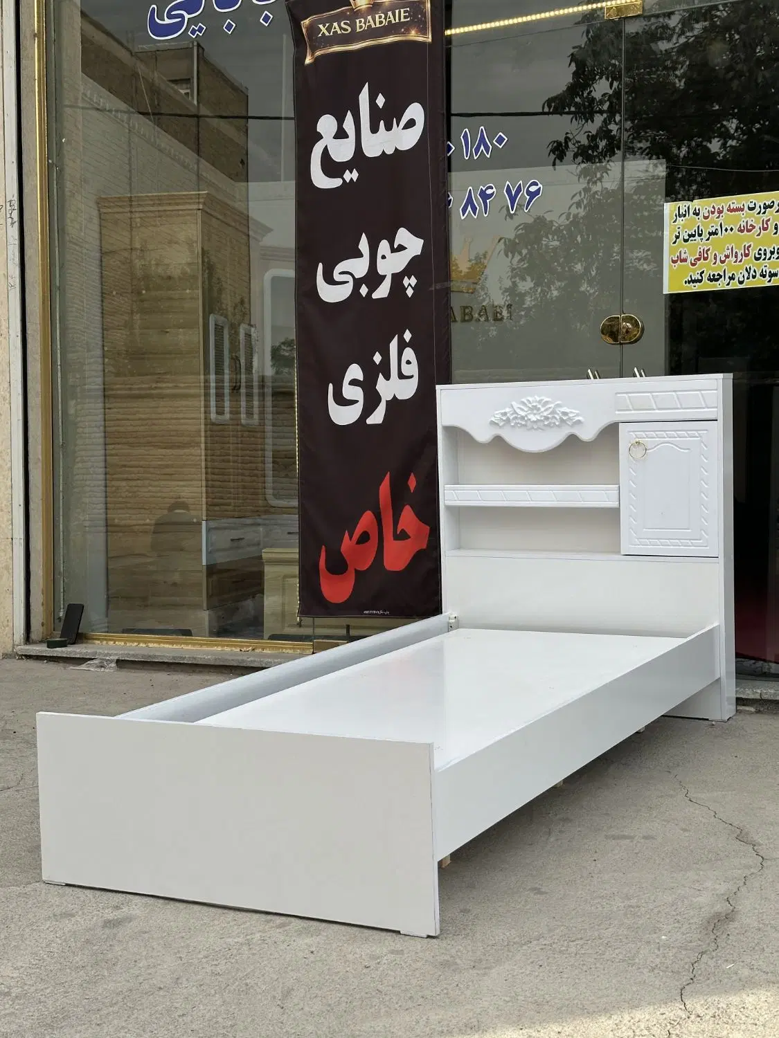 تخت تک دربدار سفید (صنایع چوبی خاص)|تخت و سرویس خواب|تبریز, |دیوار