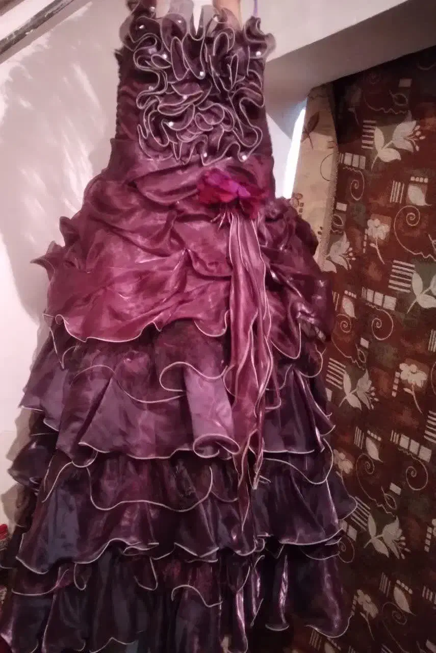 لباس|لباس|تویسرکان, |دیوار