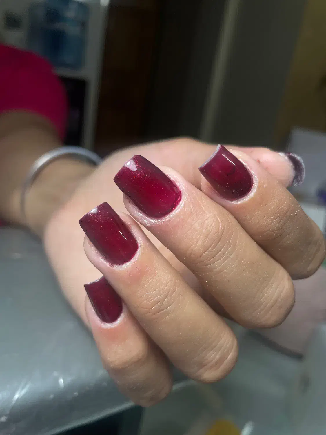 کاشت ناخن باخدمات و%آفریلدایی|خدمات آرایشگری و زیبایی|اصفهان, جلالیه|دیوار