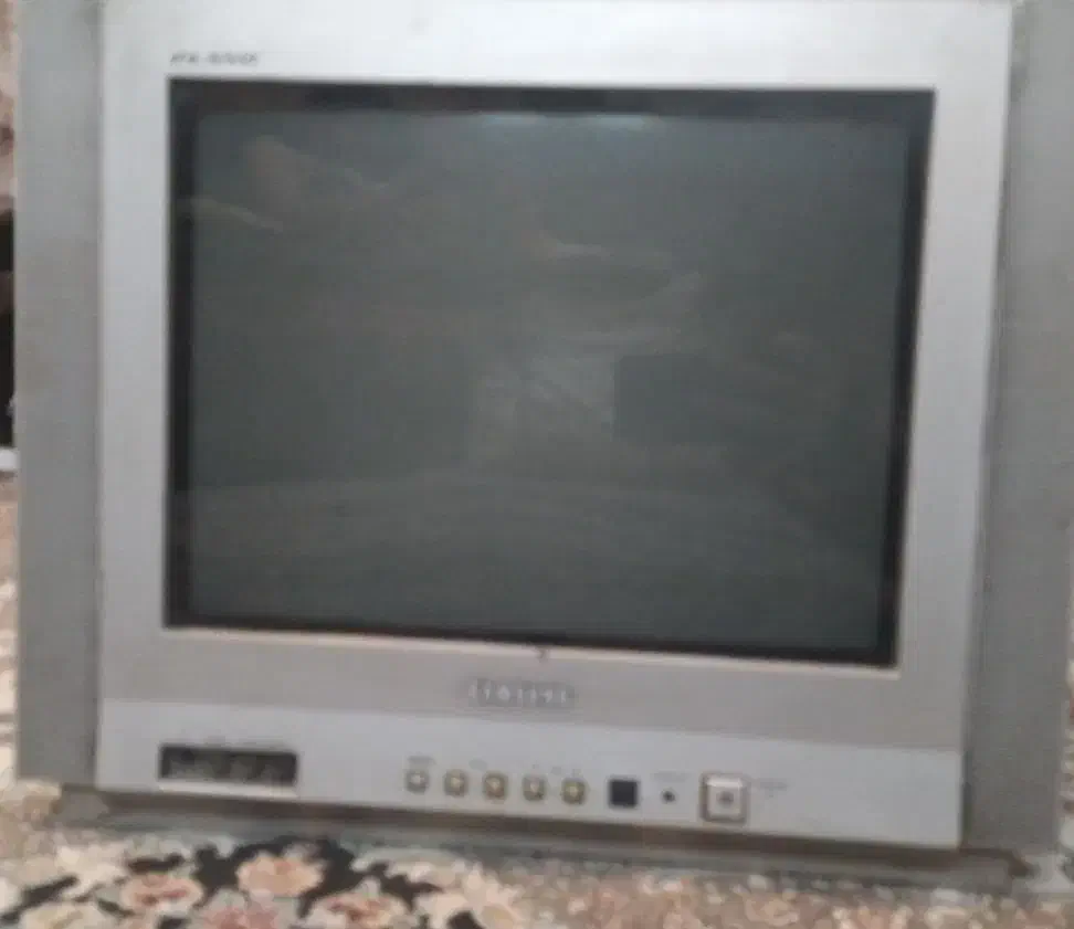 تلویزیون ۱۴ اینچ رنگی سالم|تلویزیون و پروژکتور|شهریار, شهریار|دیوار