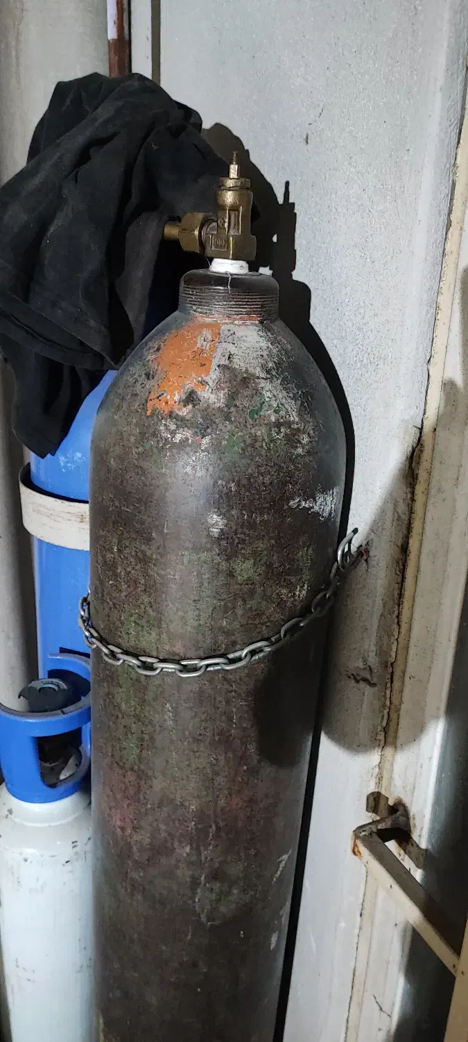 کپسول اکسیژن ۴۰ لیتری|پزشکی|گنبد کاووس, |دیوار