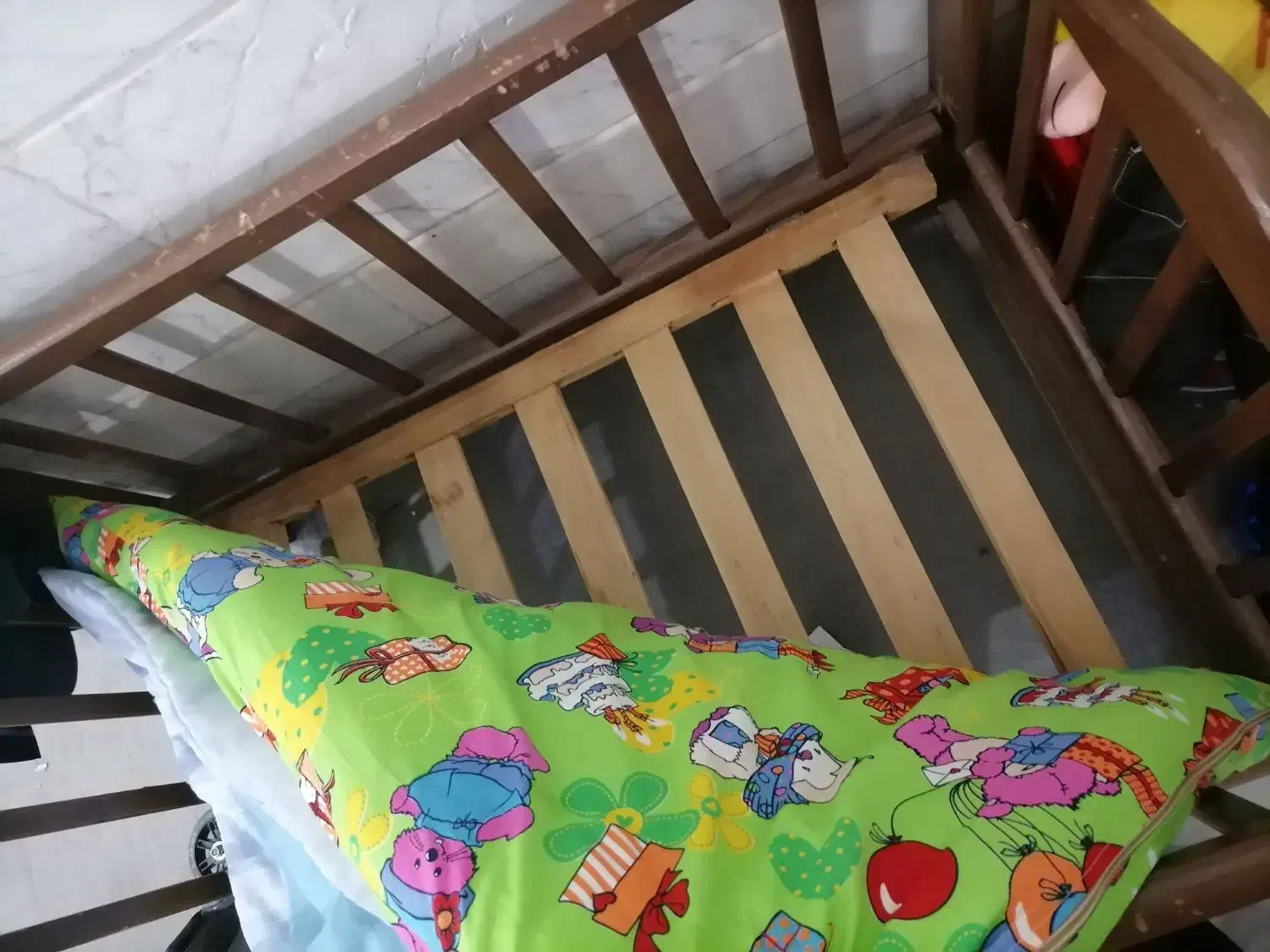 گهواره|تخت و صندلی بچه|قم, سید معصوم|دیوار