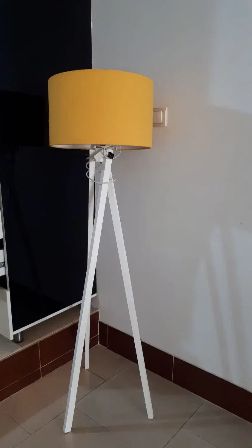 آباژور|چراغ خواب و آباژور|بروجرد, |دیوار