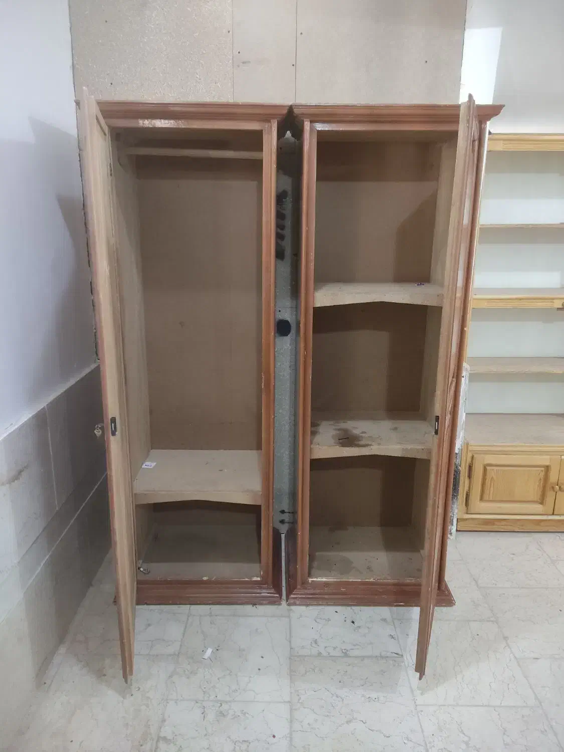 کمد|جاکفشی، کمد، دراور|سبزوار, قاضی زاد|دیوار