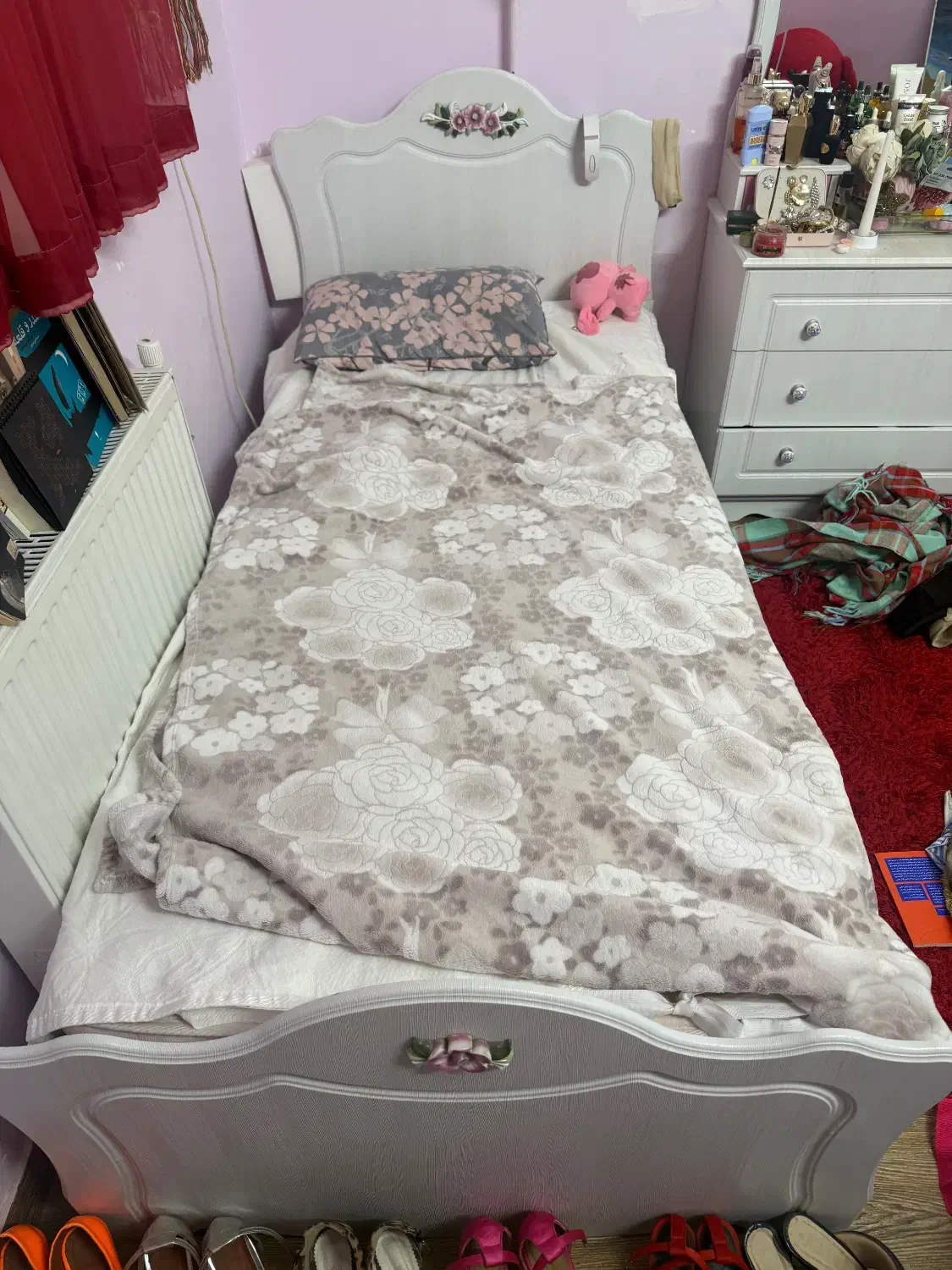 تخت و میز ایینه|تخت و سرویس خواب|گنبد کاووس, |دیوار