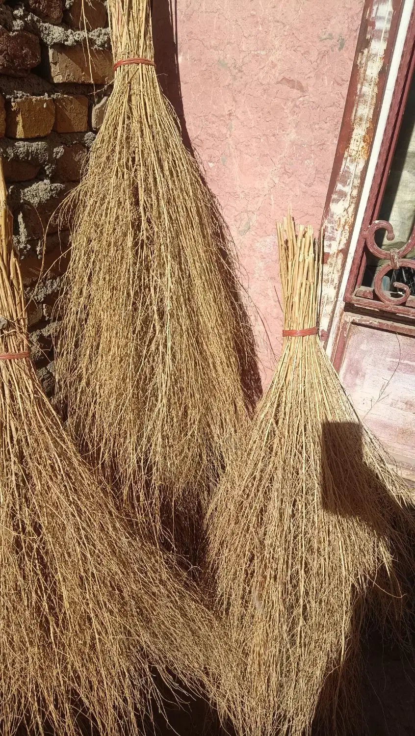 جارو محلی|لوازم نظافت|ملایر, |دیوار