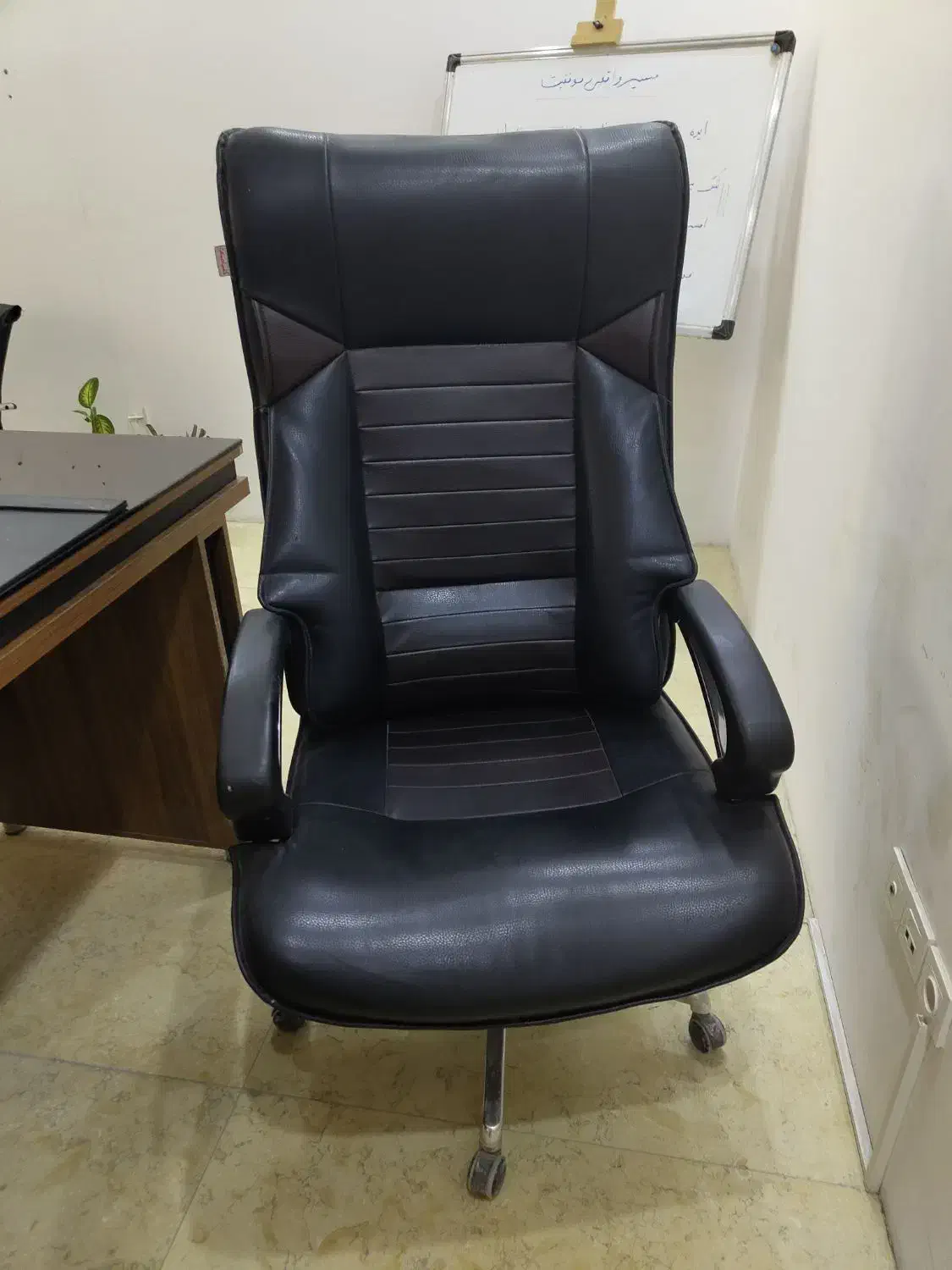 فروش میز مدیریتی|مبلمان اداری|رودهن, |دیوار