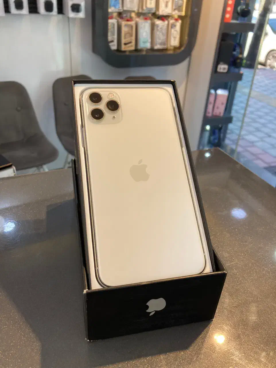 ایفون ۱۱ پرو مکس|موبایل|رشت, حاجی آباد|دیوار