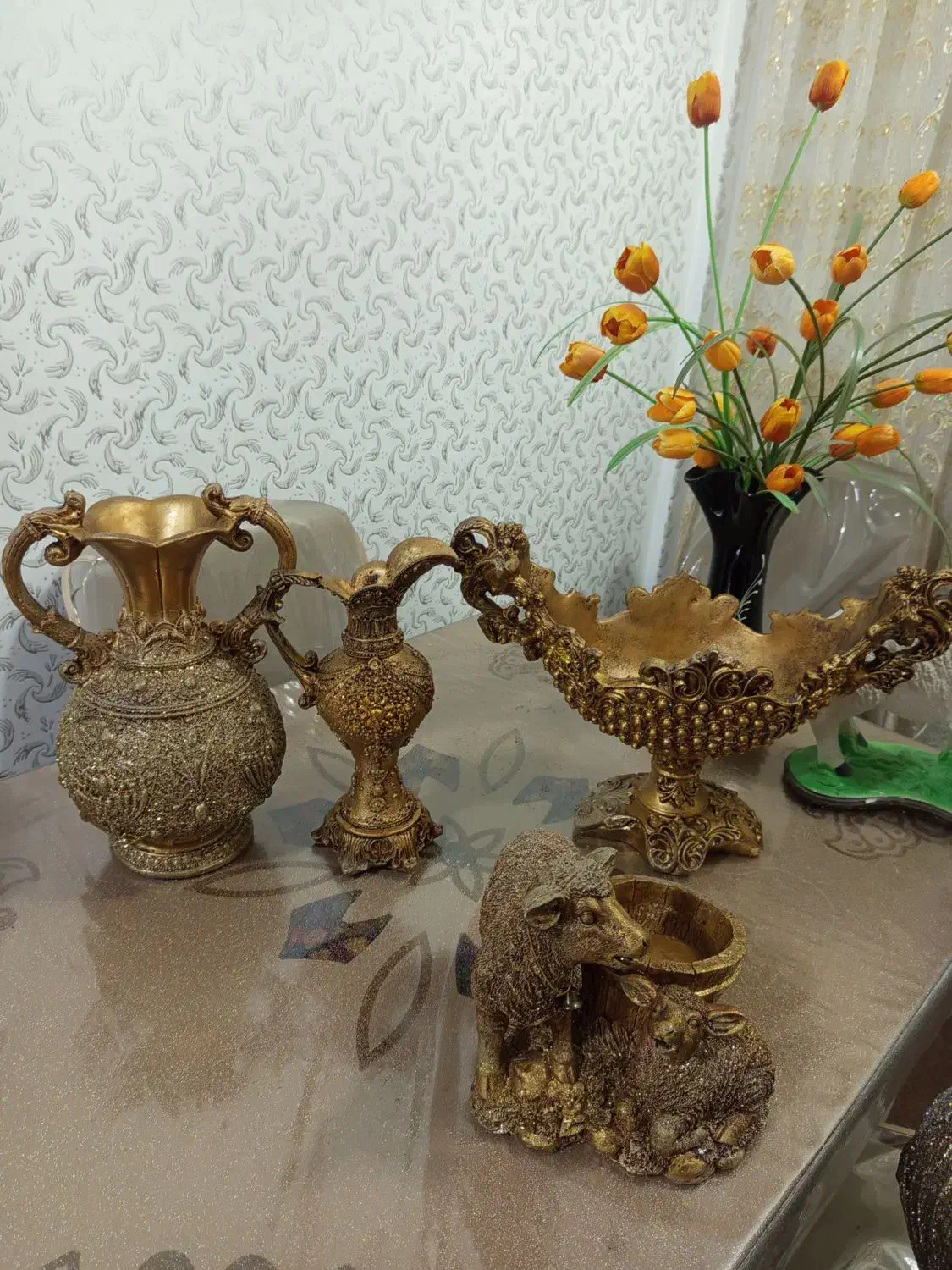 در حد نو سالم و تمیز|مجسمه، تندیس، ماکت|رشت, یخسازی|دیوار