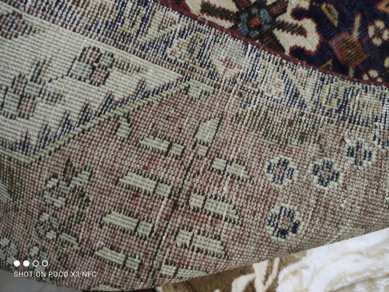 قالیچه قدیمی کهنه|فرش|تهران, شهران جنوبی|دیوار