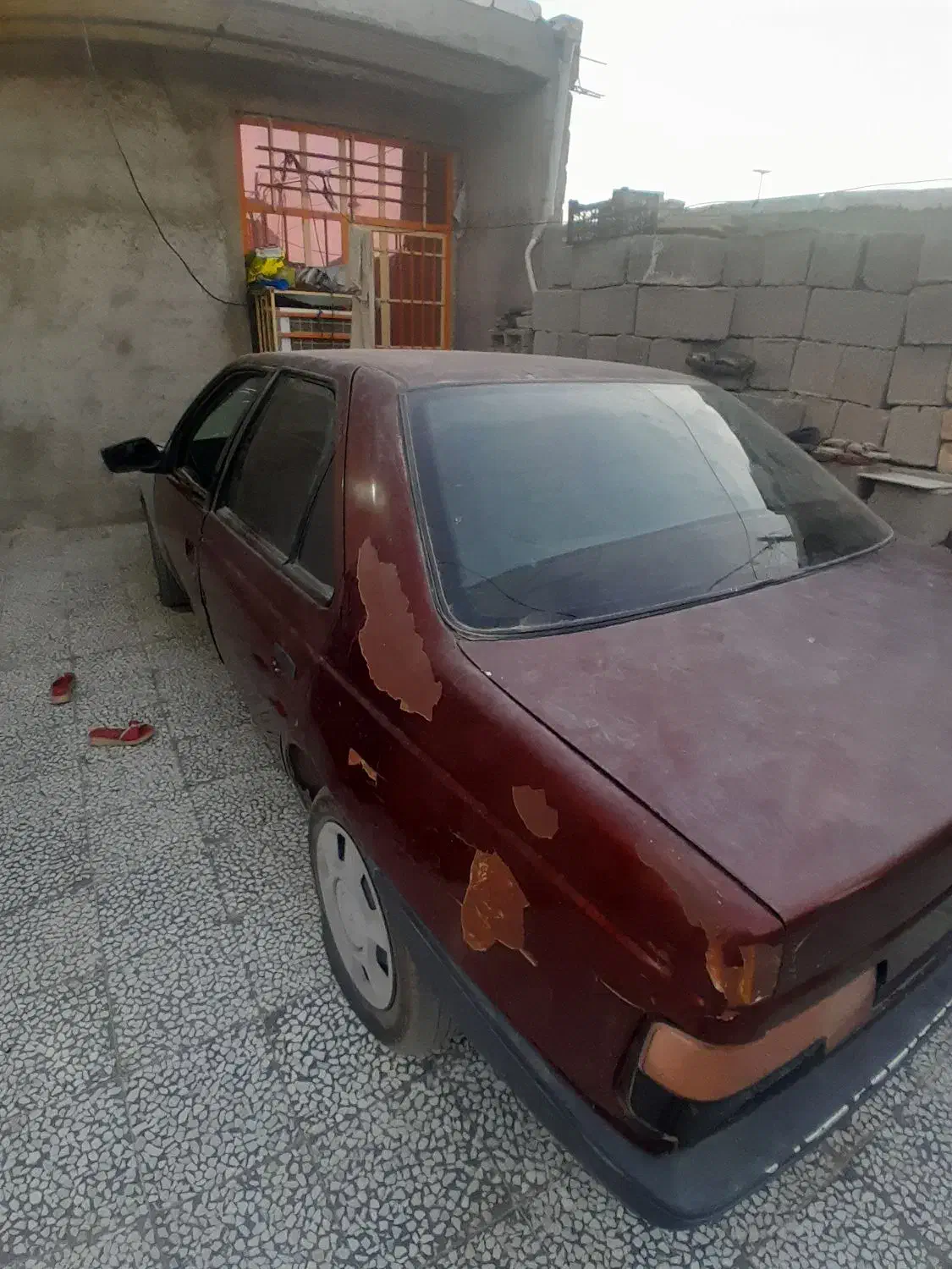 پژو ۸۳معاوضه با پراید|خودرو سواری و وانت|بمپور, |دیوار