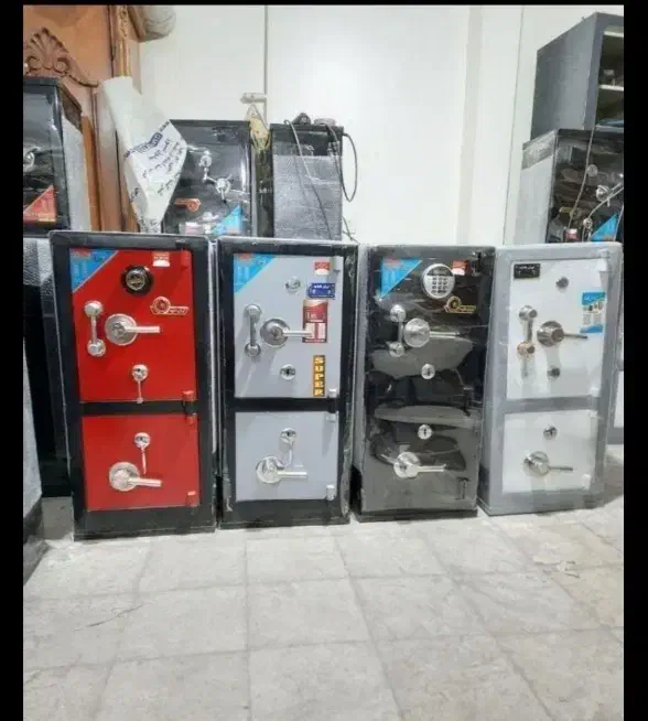 فروش گاوصندوق از ارتفاع ۴۰ تا ۱متر گاو صندوق|ابزارآلات|نیشابور, دارایی|دیوار