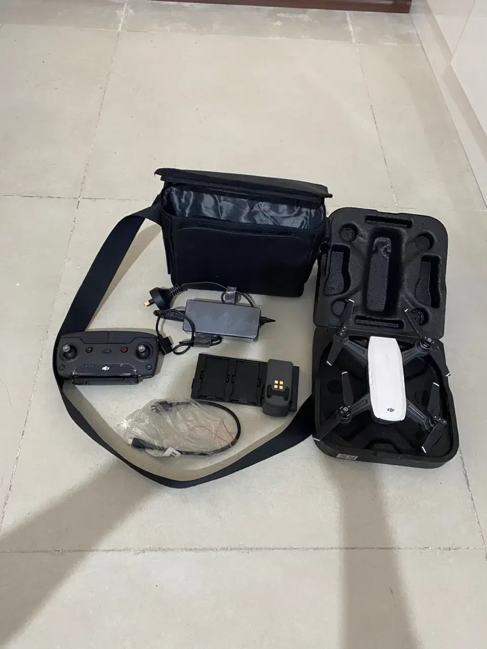 هلی شات spark|دوربین عکاسی و فیلم‌برداری|تهران, دریاچه شهدای خلیج فارس|دیوار