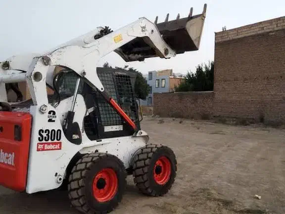 خاکبرداری و اجاره مینی لودر و خاور و 911|خدمات حمل و نقل|مشهد, کلاهدوز|دیوار