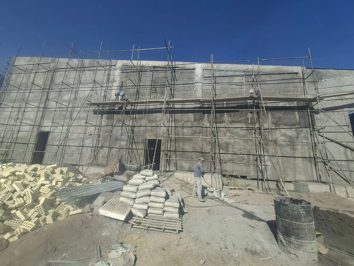 سیمانکاری داریم بنا میخوام سیمانکار|استخدام معماری، عمران و ساختمانی|زنجان, |دیوار