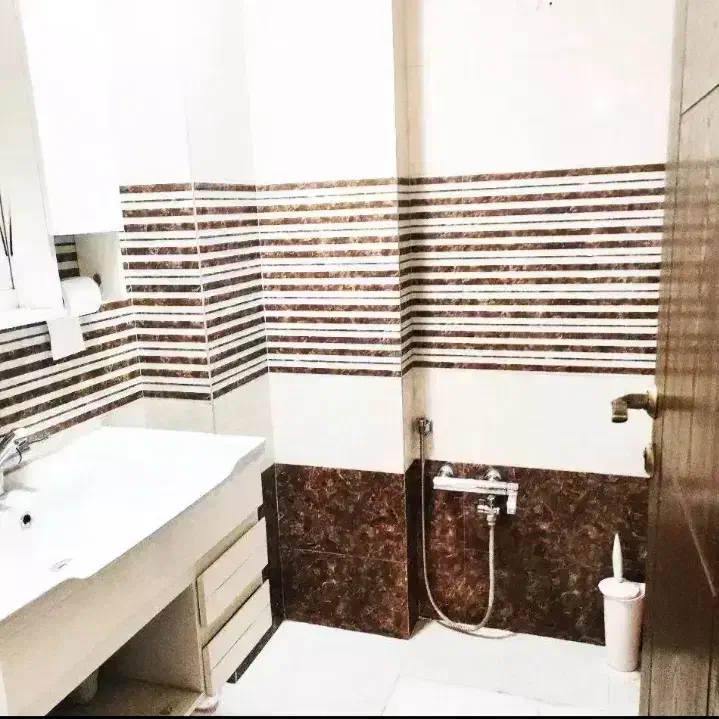 اجاره آپارتمان و سوییت مبله در مناطق امن شهر|اجارهٔ کوتاه‌مدت آپارتمان و سوئیت|شیراز, عفیف‌آباد|دیوار