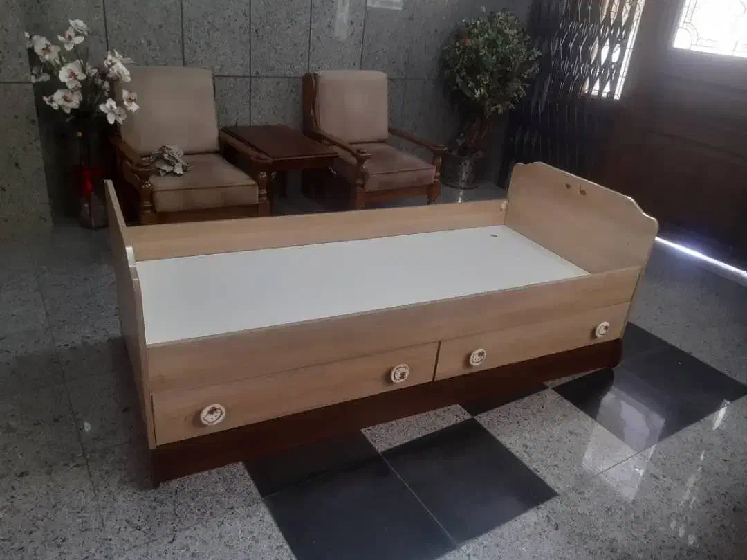 تخت خواب کودک ، چوبی|تخت و صندلی بچه|تهران, شهرک غرب|دیوار