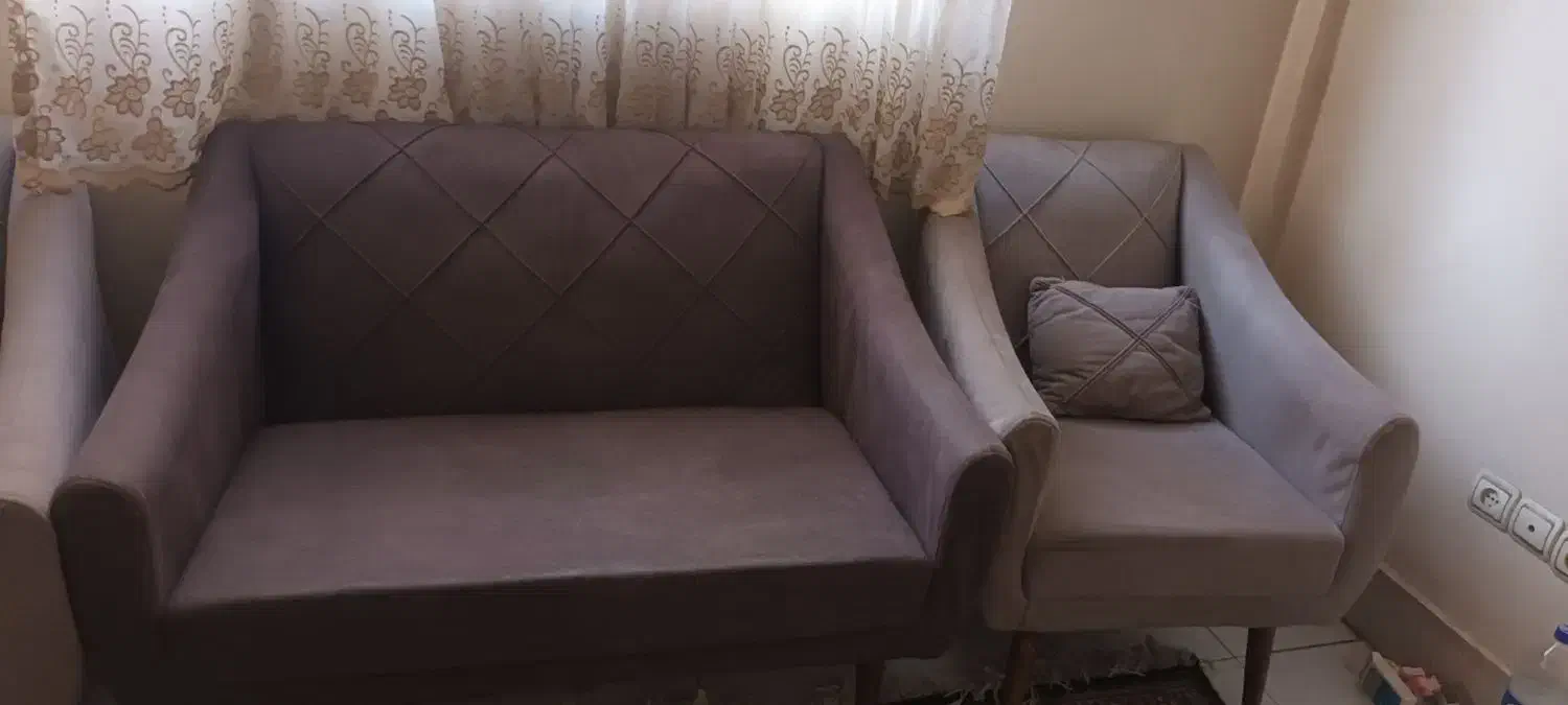 نیم ست چهار تفره|مبلمان خانگی و میز عسلی|تهران, سلسبیل جنوبی|دیوار