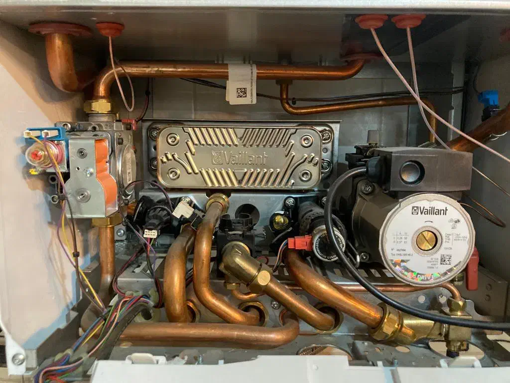 تعمیر پکیج ایرانی وخارجی|خدمات پیشه و مهارت|اردبیل, |دیوار