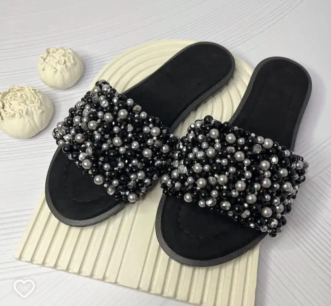 صندل جواهردوزی‌ شده|کیف، کفش، کمربند|دزفول, |دیوار