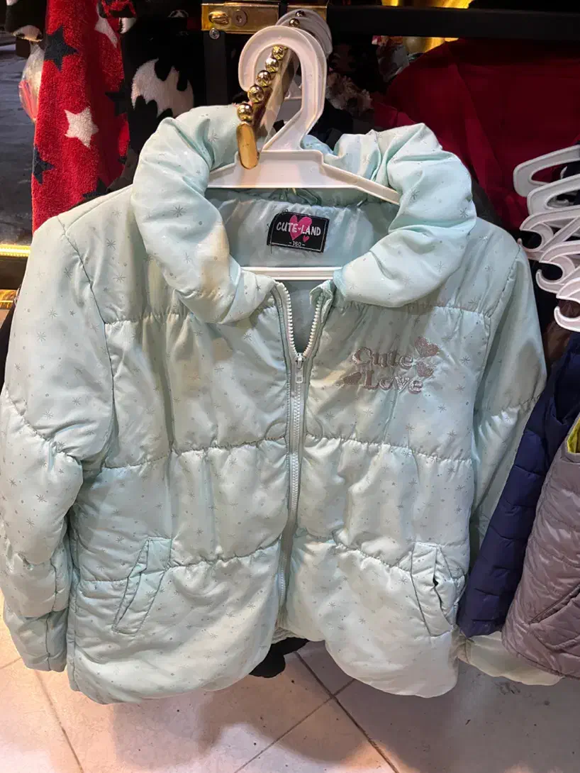 کاپشن و پافر|لباس|کرمانشاه, |دیوار