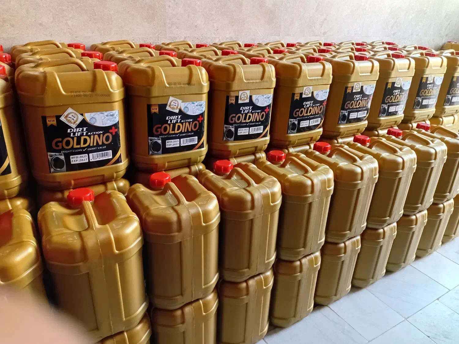 مایع لباسشویی ۱۰ لیتری گلدینو|مواد شوینده و دستمال کاغذی|قم, ولیعصر|دیوار