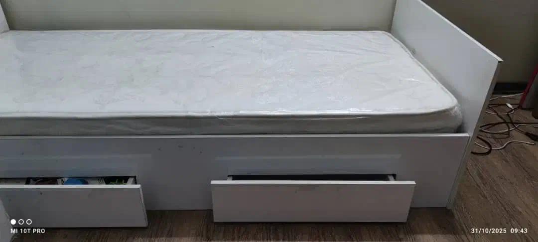 تخت نوجوان|تخت و سرویس خواب|مشهد, سناباد|دیوار