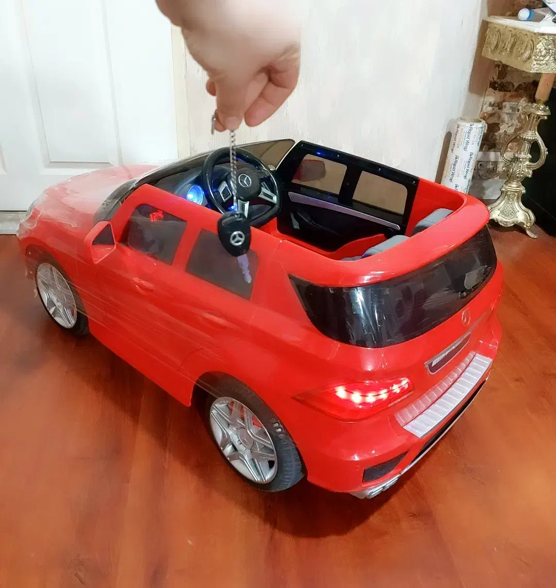 ماشین شارژی بنز شاسی بلند مشابه نوهست|اسباببازی بچه|تبریز, |دیوار