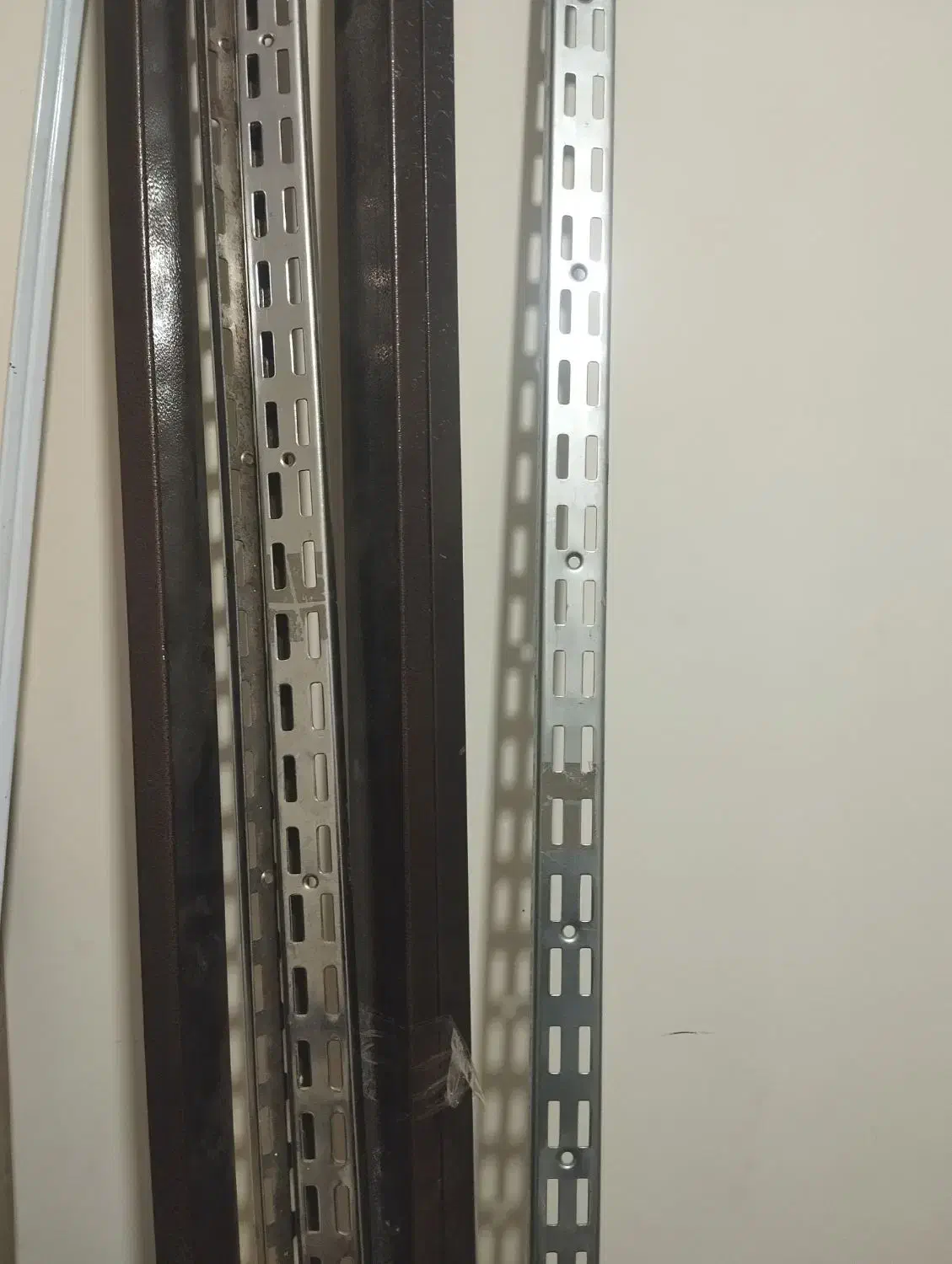 رگال پایه چوب لباسی چوب کار شلوار|فروشگاه و مغازه|هشتگرد, شهرک پامچال|دیوار