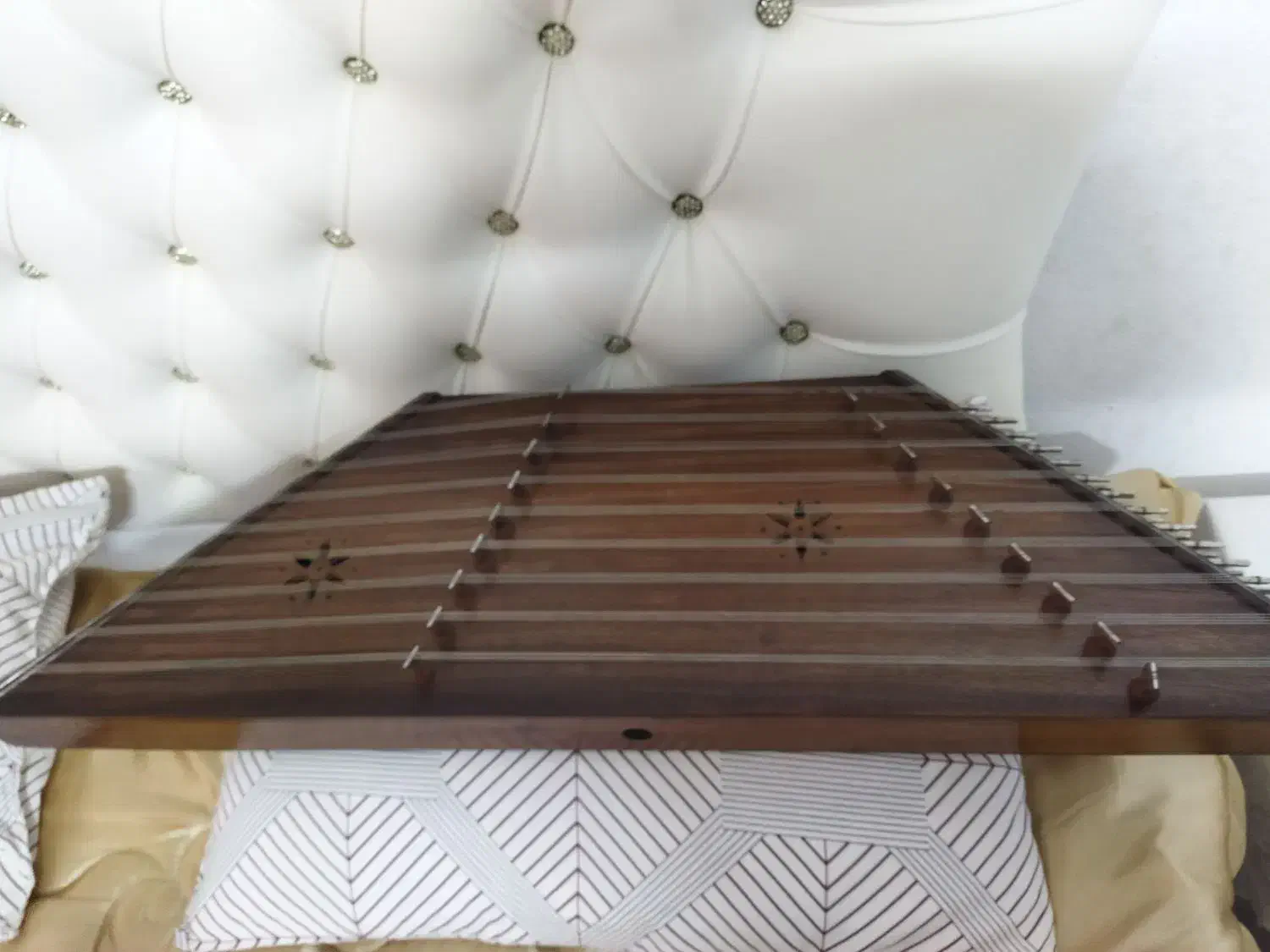 سنتور|سازهای سنتی|بندر انزلی, کلیور|دیوار