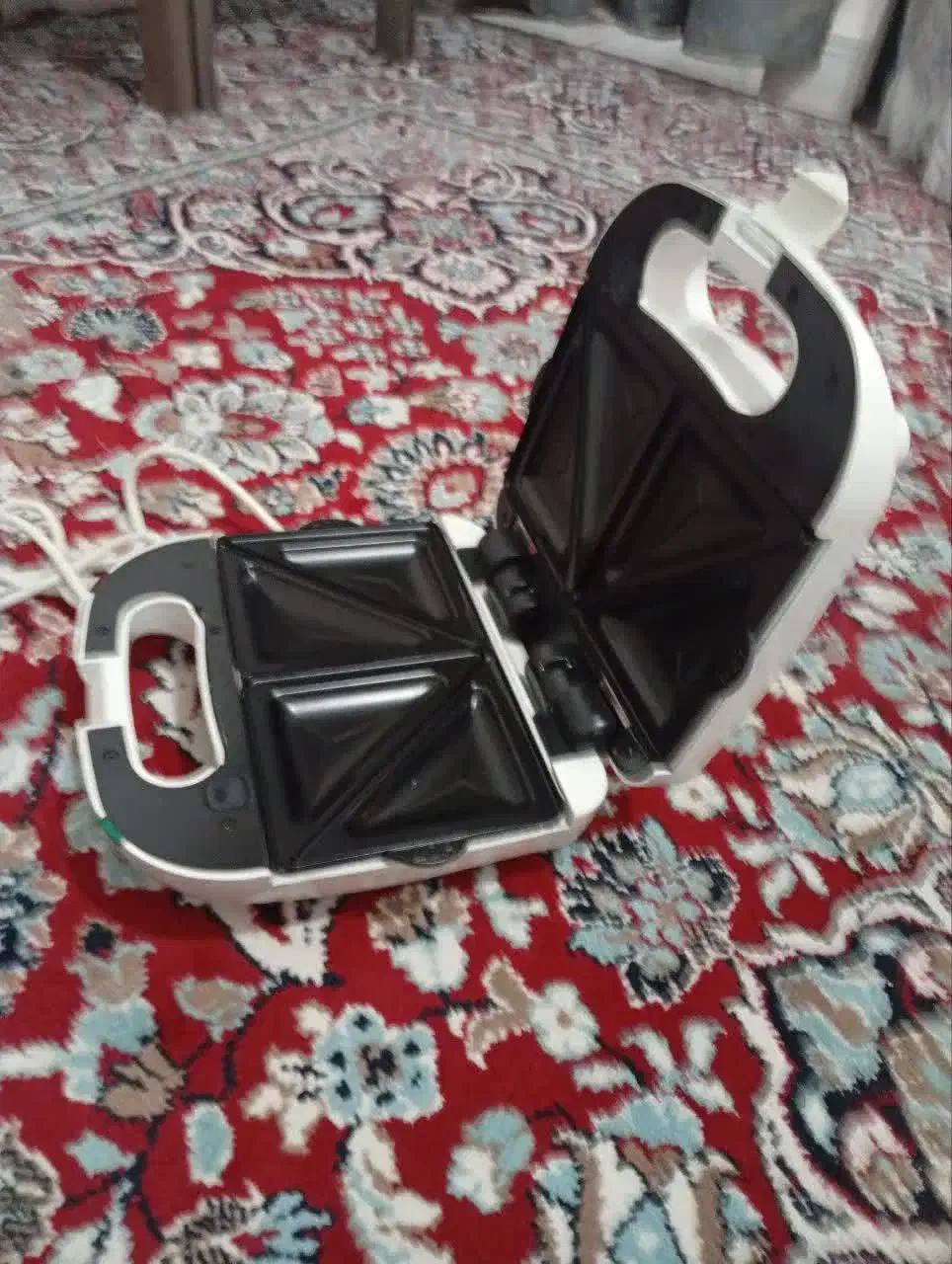 ساندویچ ساز کاملا نو وسالم استفاده نشده|اجاق گاز و لوازم برقی پختوپز|قوچان, |دیوار