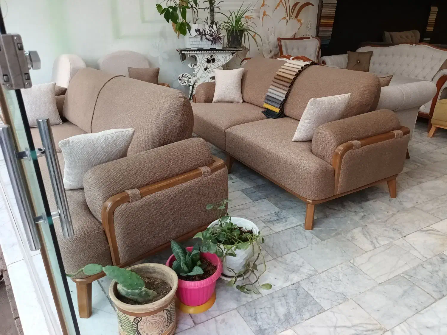 مکانیزم آنا|مبلمان خانگی و میز عسلی|مشهد, گرجی علیا|دیوار