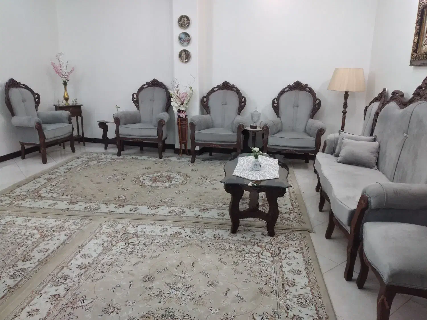 مبل استیل نه نفره،بهمراه میز ودوتا عسلی|مبلمان خانگی و میز عسلی|تهران, امیریه|دیوار