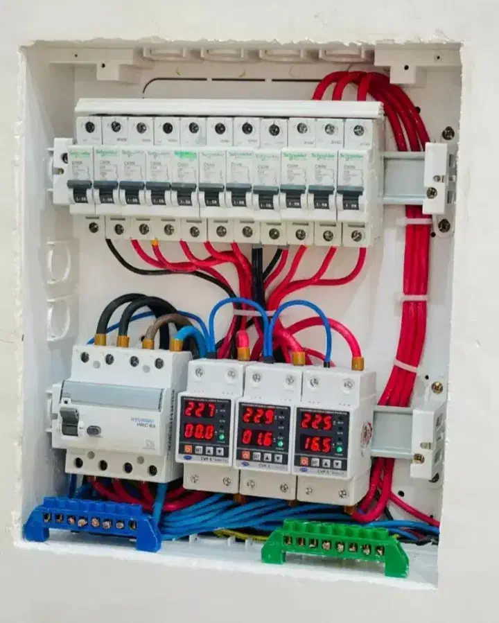 برقکار حرفه ای|خدمات پیشه و مهارت|بندرعباس, |دیوار