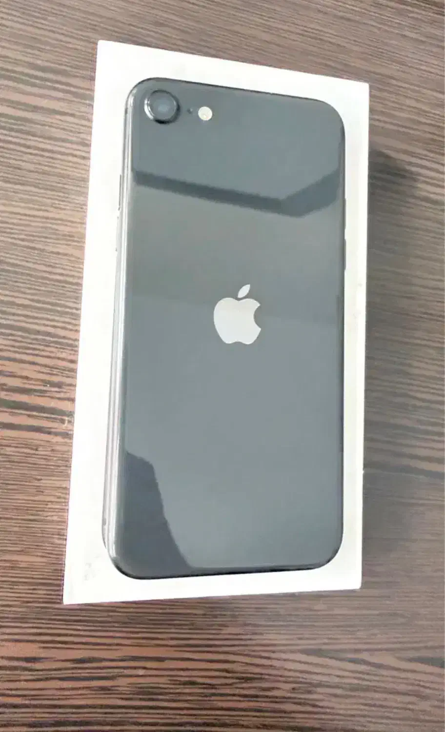 ایفون SE2020 در حد نو|موبایل|تهران, سازمان آب|دیوار