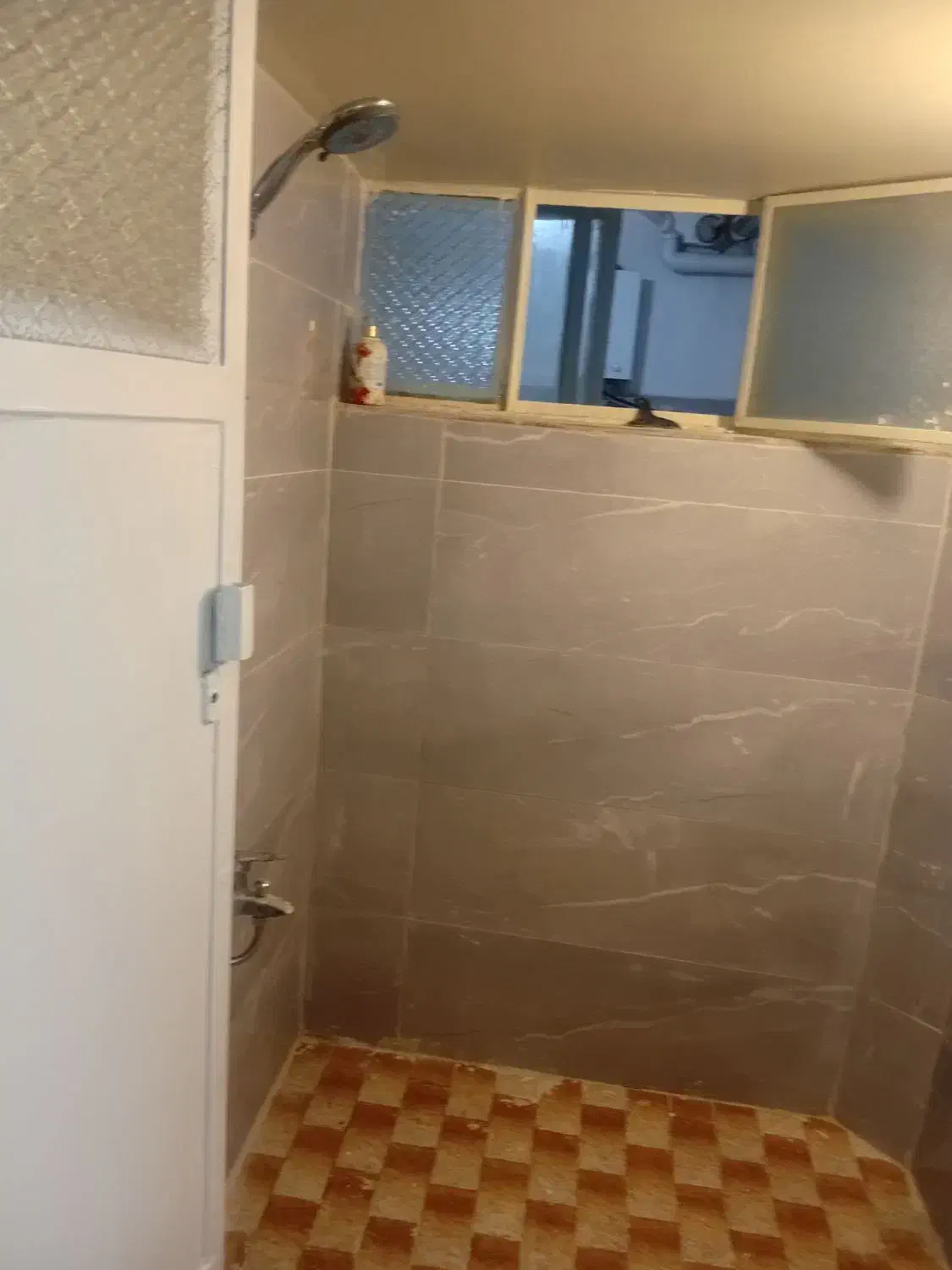 منزل بسیار مناسب  حتی دانشجویان یا کارمندان