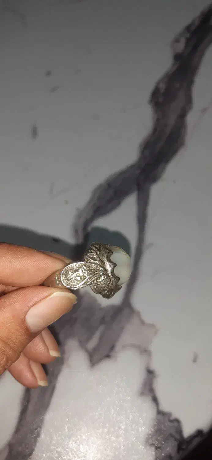 انگشتر نقره|کلکسیون اشیاء عتیقه|لنگرود, |دیوار