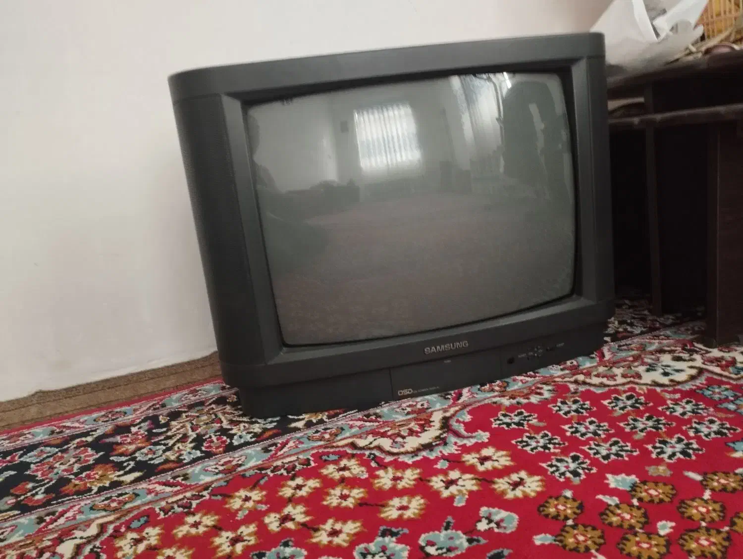 تلوزیون سامسونگ به همراه دستگاه دیجیتال مارشال|تلویزیون و پروژکتور|لنگرود, |دیوار