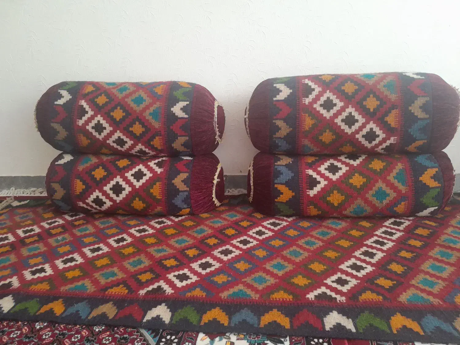 گلیم یاسوجی خوش رنگ و طرح|گلیم، جاجیم، گبه|لردگان, |دیوار