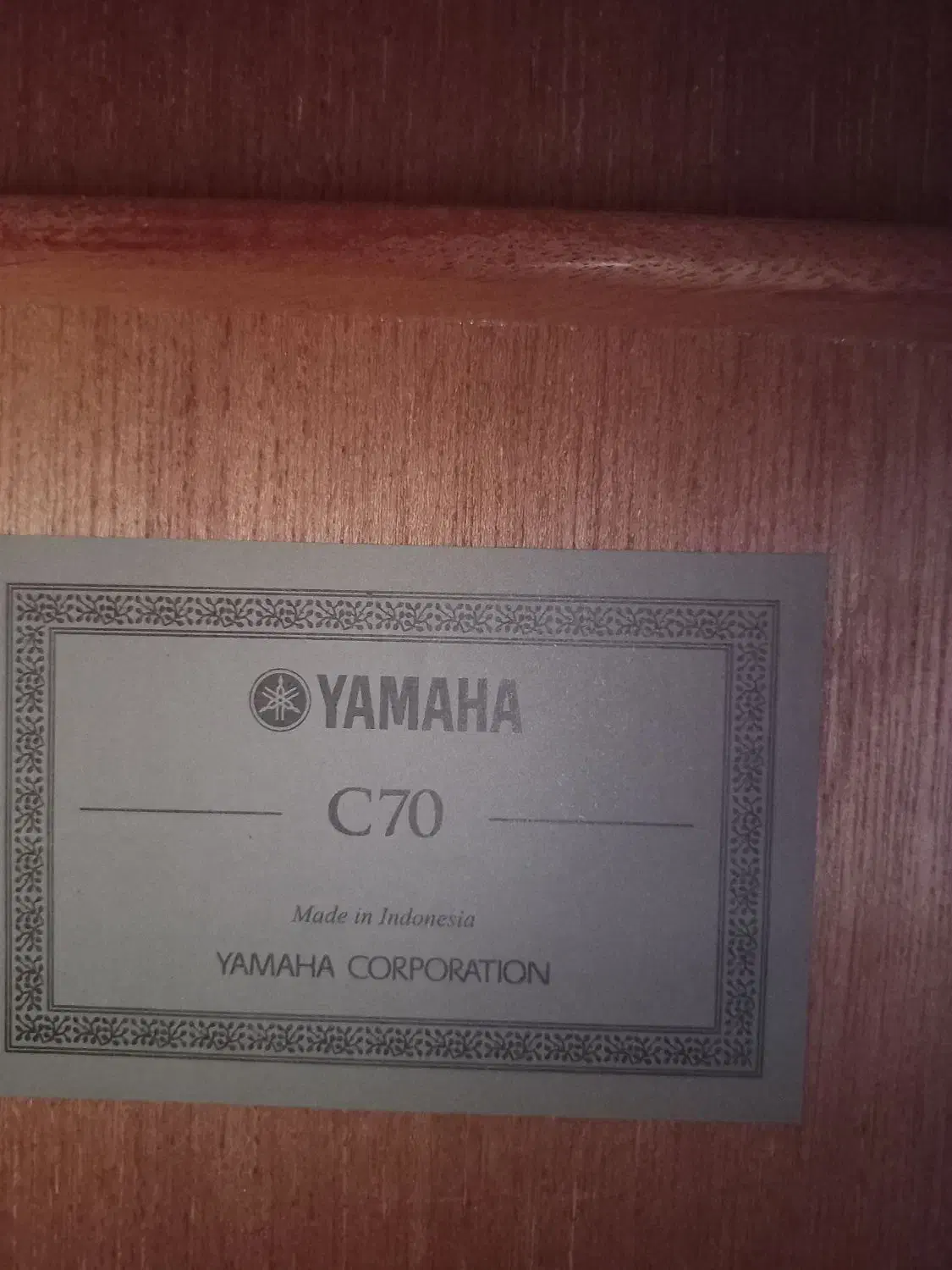 گیتار یاماها c70 اصل اندونزی|گیتار، بیس، امپلیفایر|صدرا-فارس, فاز ۱|دیوار