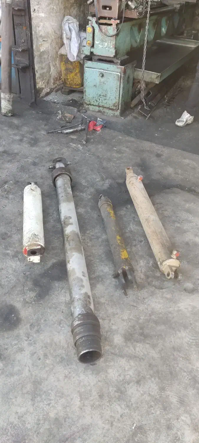 انواع جک دست دوم و نو هیدرولیکی|ماشین‌آلات صنعتی|خرم‌آباد, |دیوار