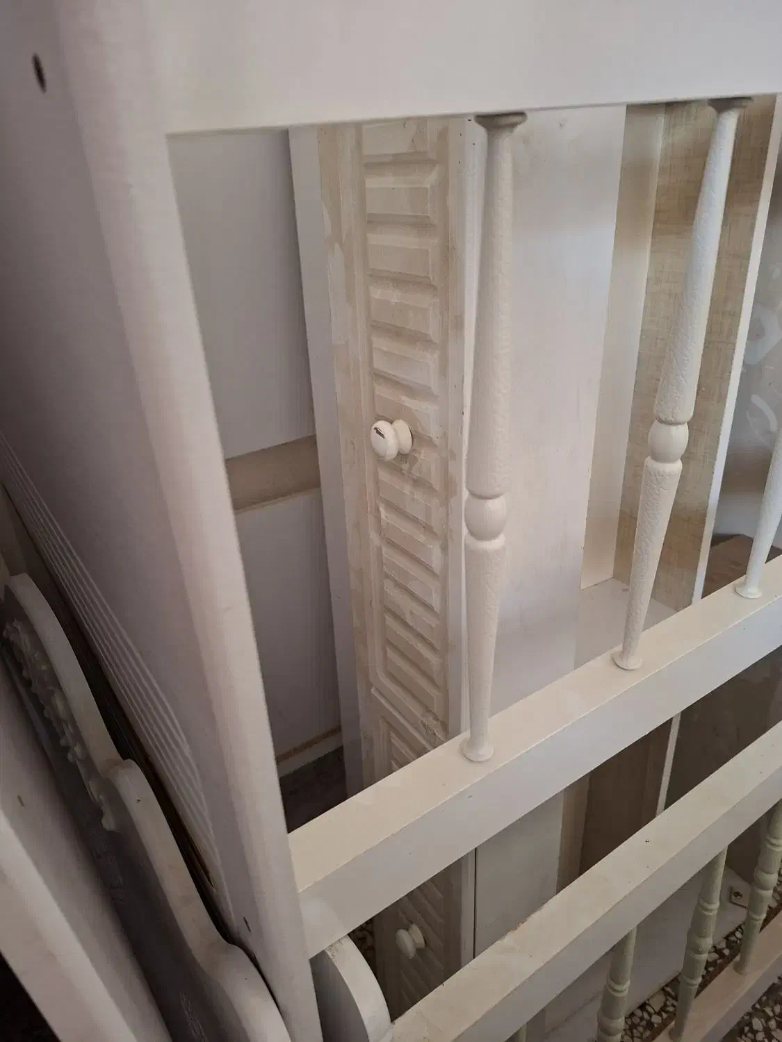 تخت نوزاد ۴ عدد|تخت و صندلی بچه|گنبد کاووس, |دیوار