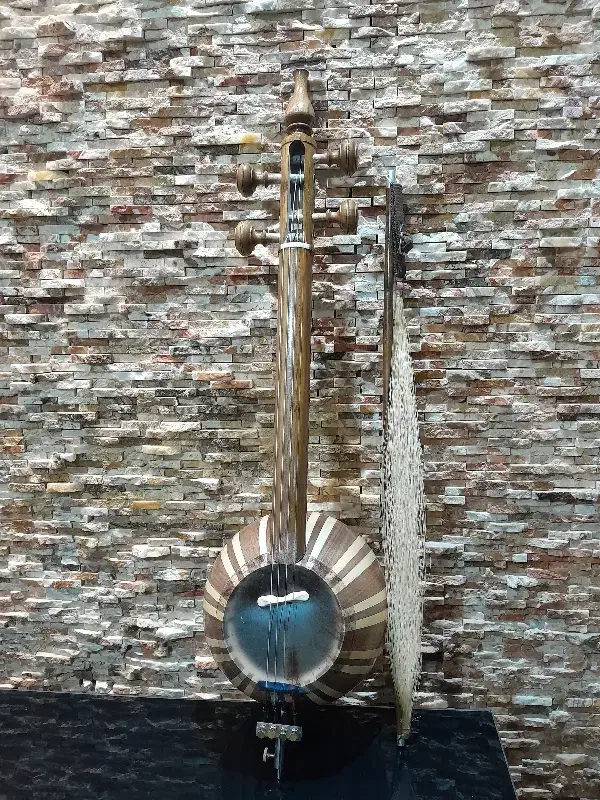 کمانچه|سازهای سنتی|بندر گز, |دیوار