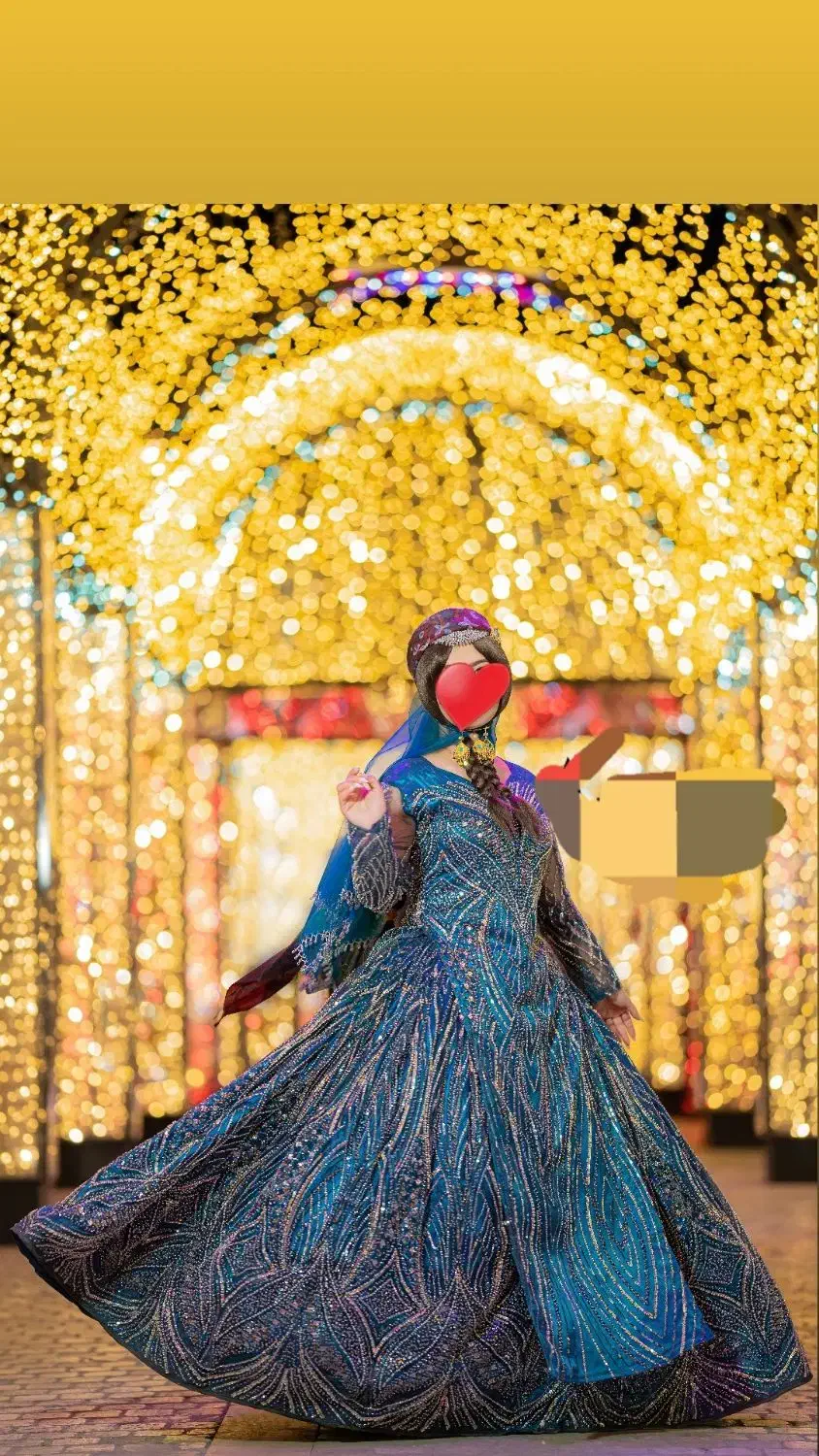 لباس محلی|لباس|شیراز, قلعه نو|دیوار