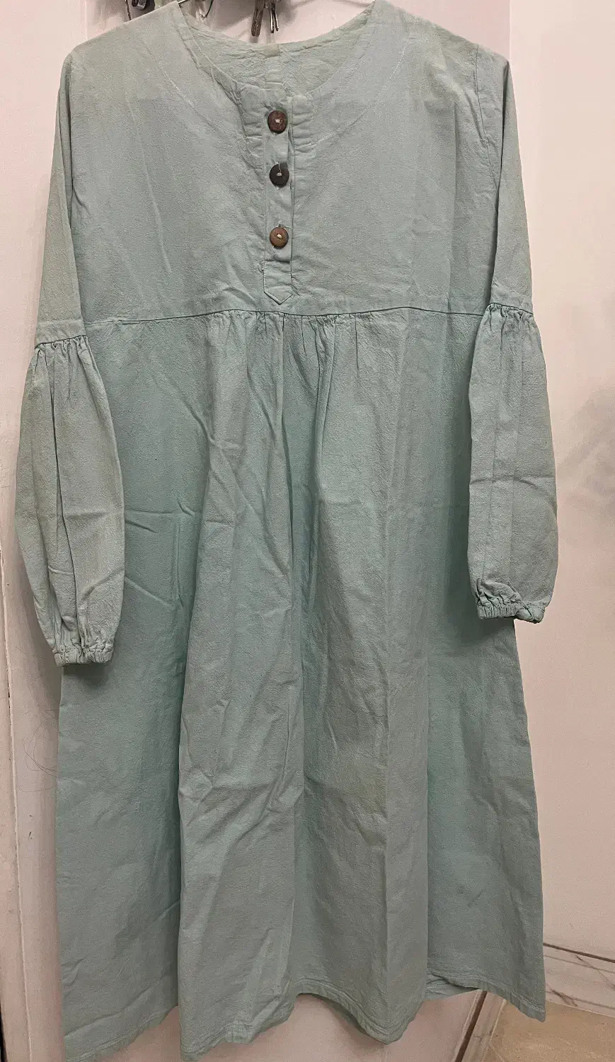 مانتو پالتو سالم و تمیز قیمت عالی|لباس|گرمسار, |دیوار