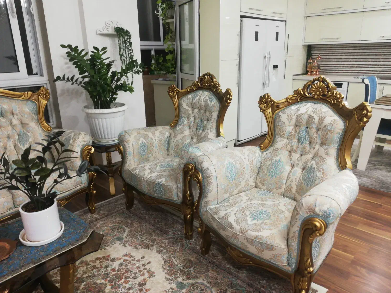 مبل سلطنتی|مبلمان خانگی و میز عسلی|گرگان, |دیوار