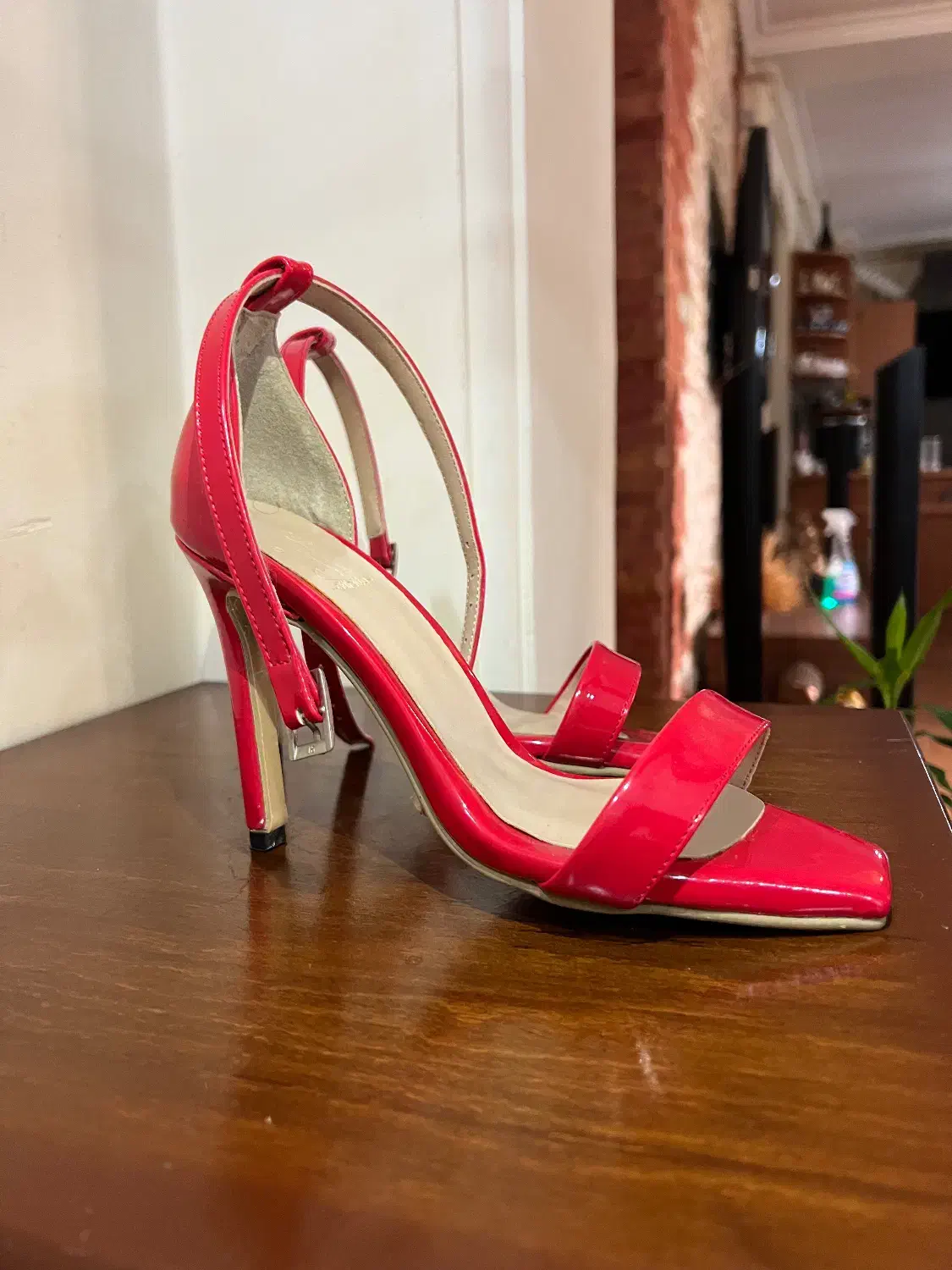 کفش پاشنه دار قرمز سایز ۳۹|کیف، کفش، کمربند|رشت, دیلمان|دیوار