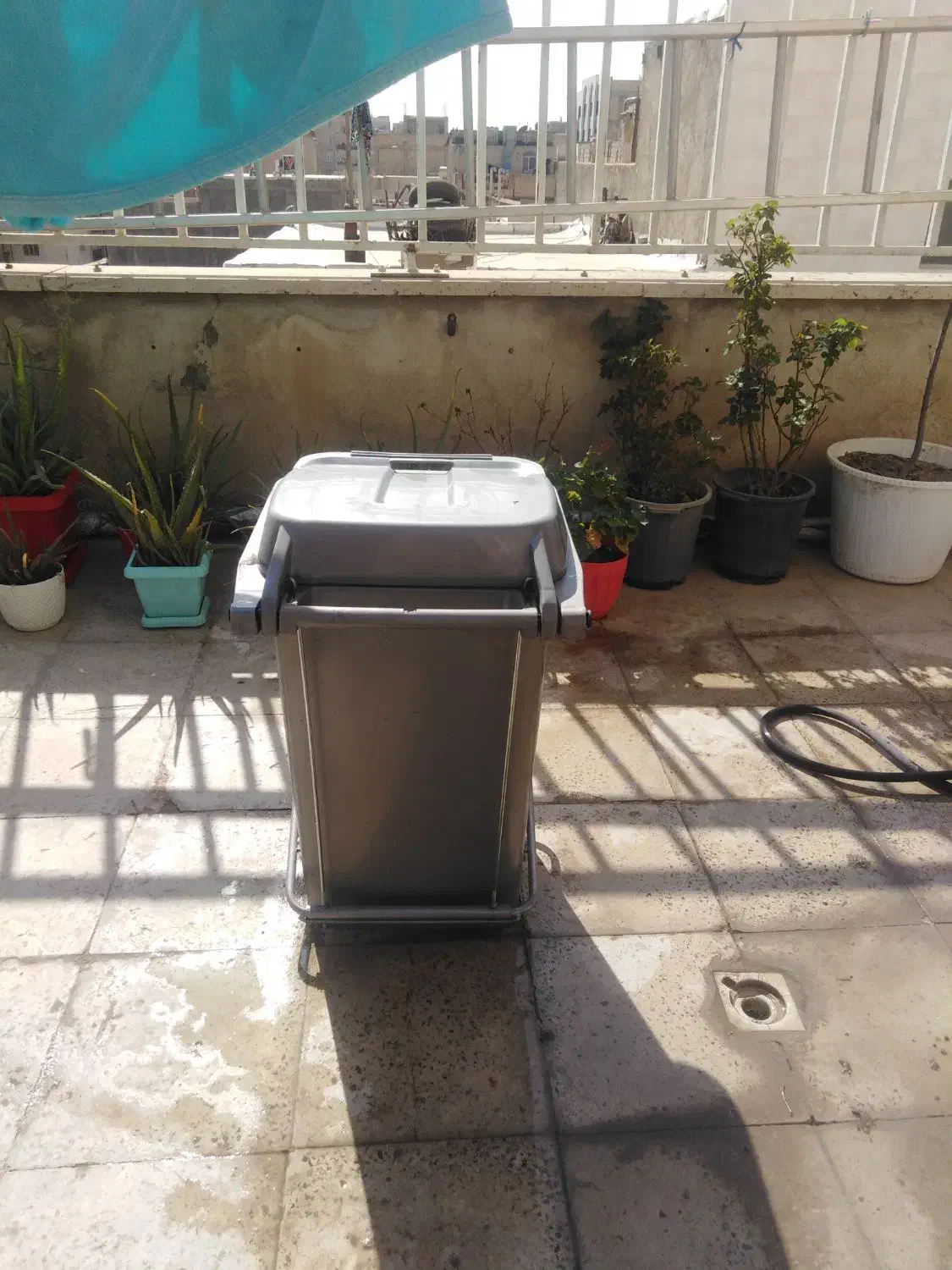 سطل اشغال بزرگ|لوازم نظافت|مشکیندشت, |دیوار