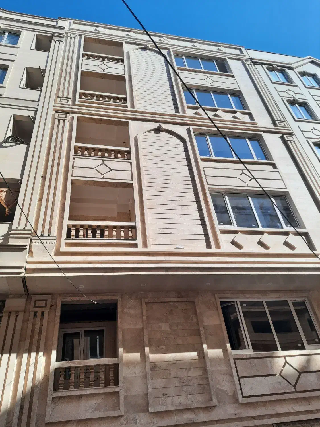 اپارتمان طبقه اول و چهارم تکمیل|فروش آپارتمان|باغستان, |دیوار