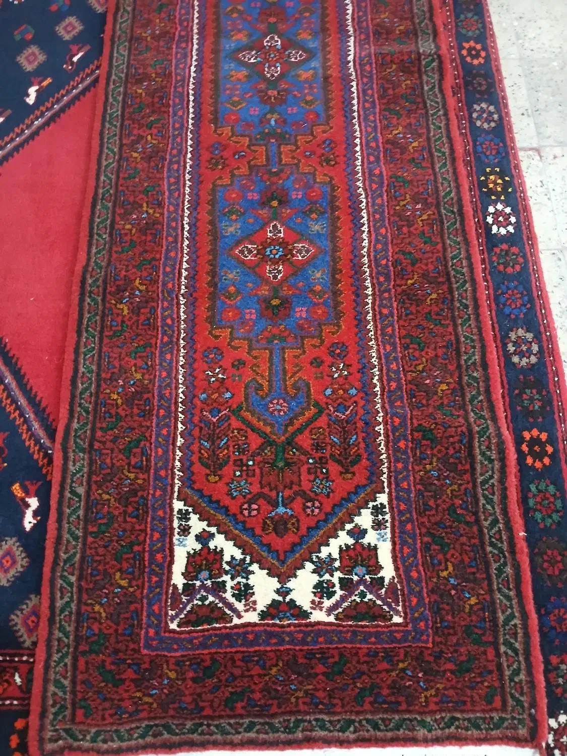 کناره زیبا نو همدان|فرش|کرج, ساسانی (قلمستان)|دیوار